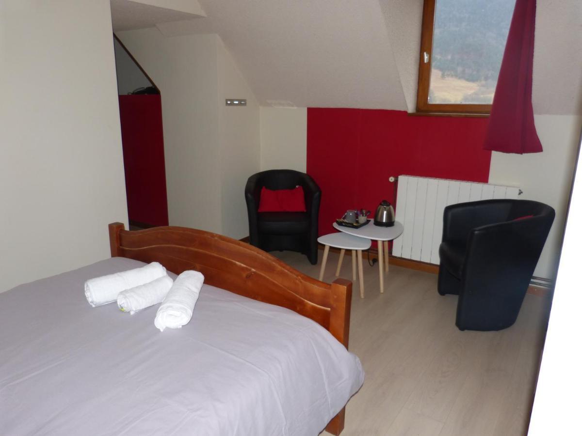 Hotel La Bergerie Azet Exterior foto